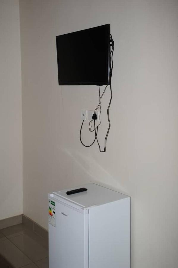 Pillacol Guest House Виктория Фолс Екстериор снимка